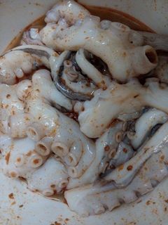 Hình của món Bạch tuộc nướng sa tế.