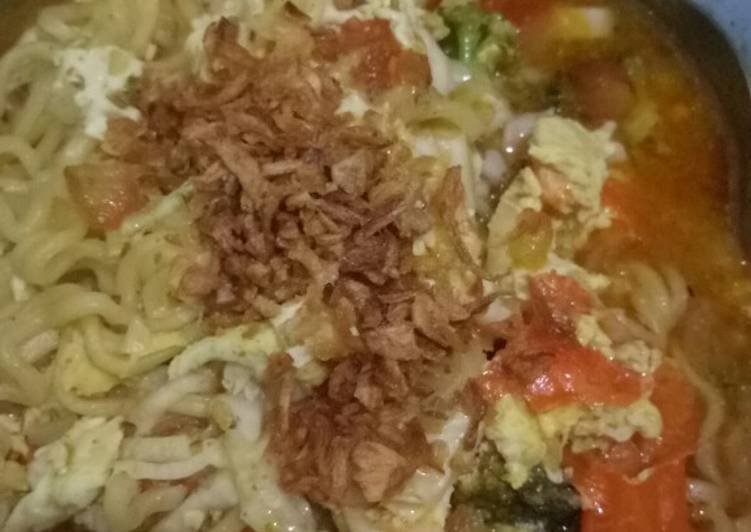 Resep Mie tek tek pake indomie yang Bisa Manjain Lidah