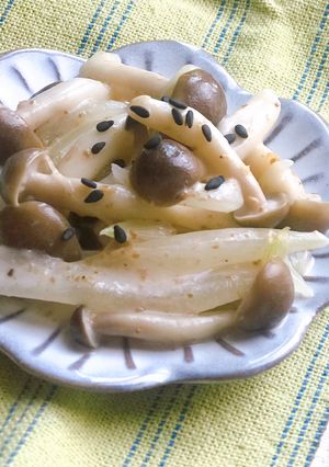 胡麻洋蔥鴻禧菇 的食譜成品照片