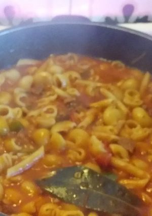 Una foto de Macarrones con chorizo ibérico