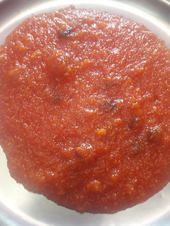கேசரி(kesari recipe in tamil) செய்முறை முக்கிய புகைப்படம்