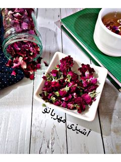 عکسی از دستور خشک کردن گل محمدی
