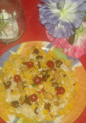A picture of Healthy honey dry fruits oats.