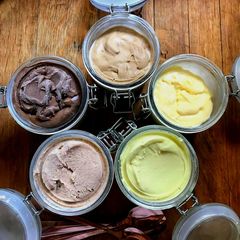 A picture of Ice cream five ways.