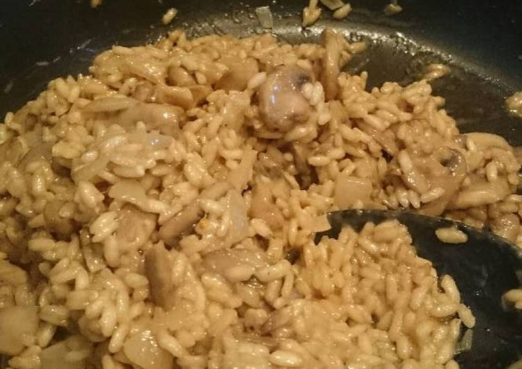 How to Make Any-night-of-the-week Risotto al Fungi
