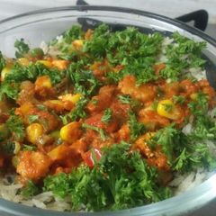 A picture of Brown rice with Mexican curry (no onion no garlic).
