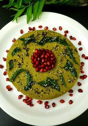 A picture of Palak Dhokla / Spinach Dhokla.