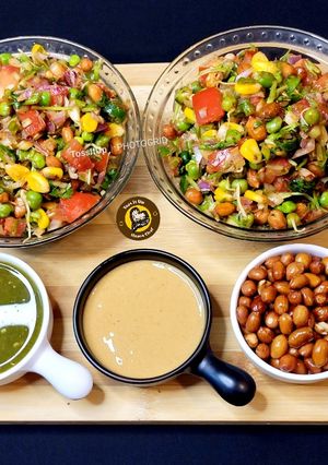 A picture of Healthy And Proteinaceous Salad With Tahini Paste Dressing.