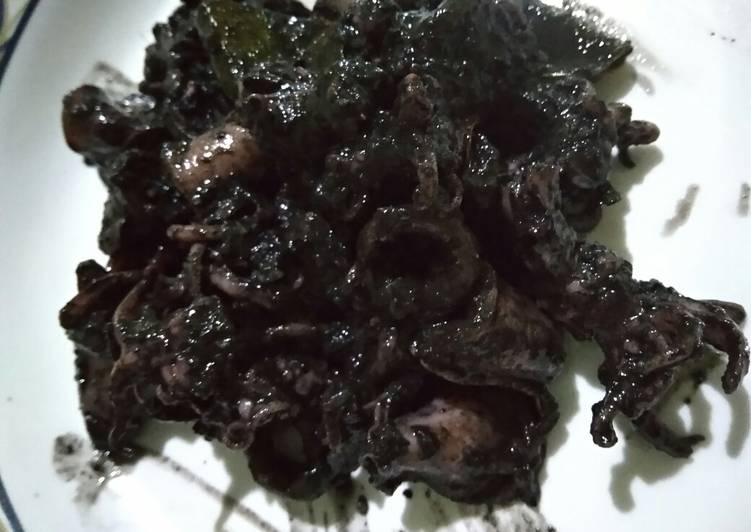 Resep Tumis Cumi Hitam yang Enak Banget