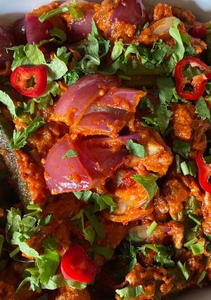 A picture of Achari bhindi okra.