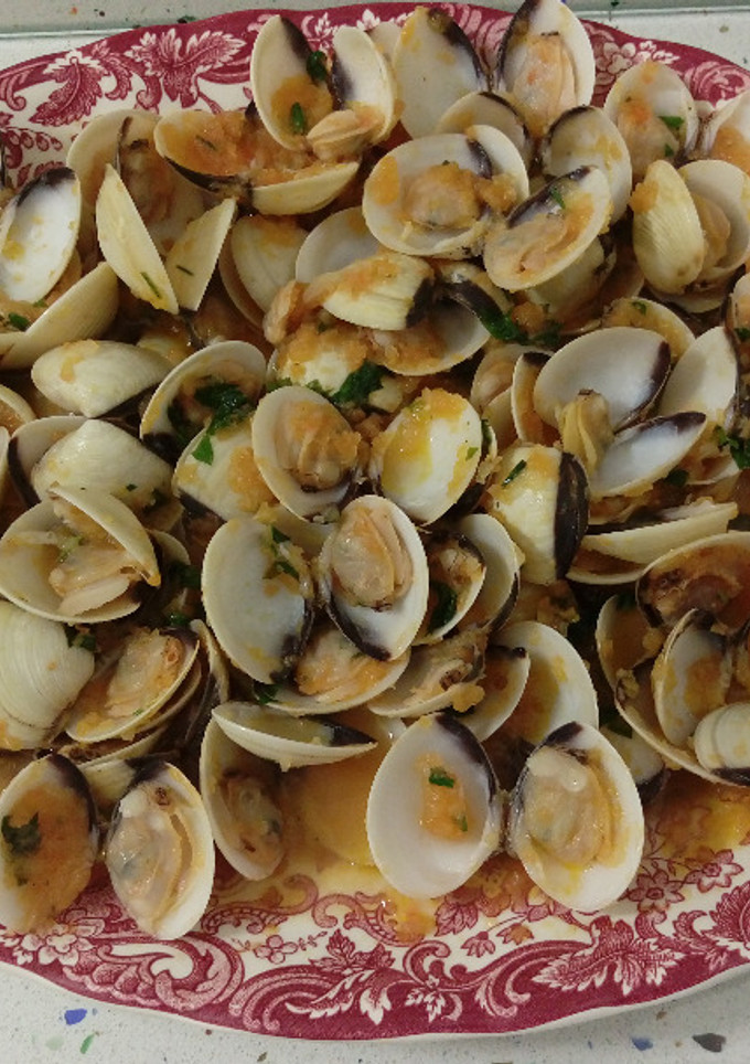 Una foto de Almejas a la marinera