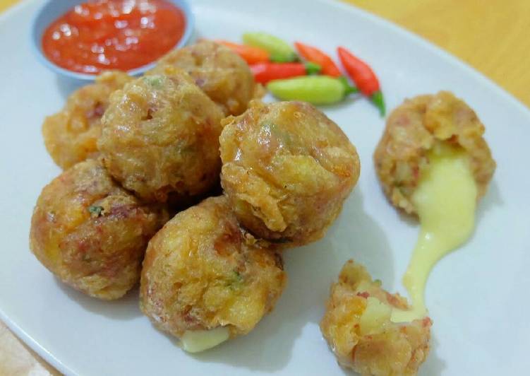 Langkah Mudah untuk Membuat Perkedel Kentang isi Mozzarella, Menggugah Selera