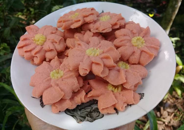 Resep MANTAP! Semprit Jadul Dusty Pink kue rumahan simple