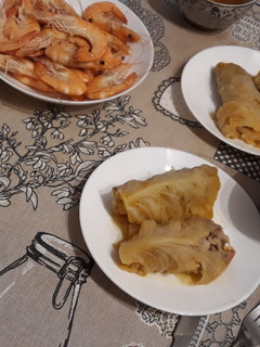 Una foto de Malfuf rollos de col rellenos