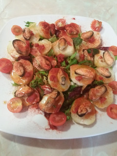 Una foto de Ensalada de patata con mejillones