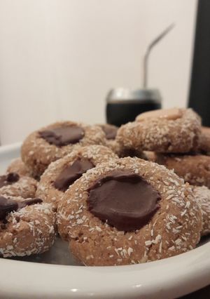 Una foto de Pepas integrales de coco y chocolate
