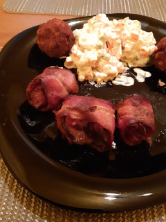 Baconbe tekert csirkemáj recept fotója