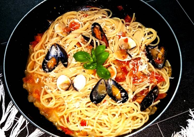 Esparguete Rápida de Mexilhão e Amêijoa - Tudogosreceitas