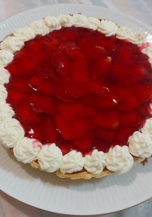 Una foto de Tarta de frutillas 🍓