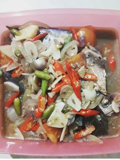 Foto resep =Tumis Ikan Kembung Pedas Asam Bunda v' v=