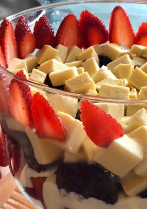 Una foto de Panna cotta de frutas