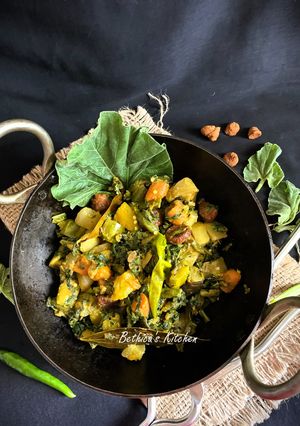 A picture of Lau Shak Chorchori.