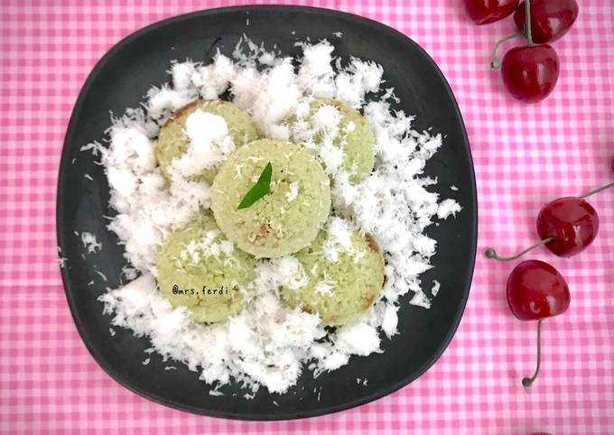 Recipe: Yummy Kue Putu