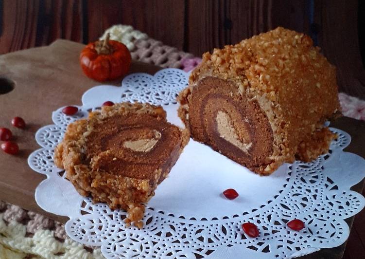 Mocca Nougat Roll Cake