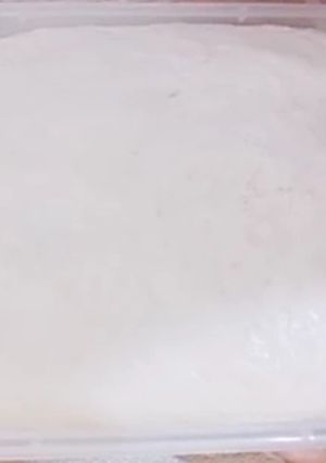 A picture of Pizza dough.