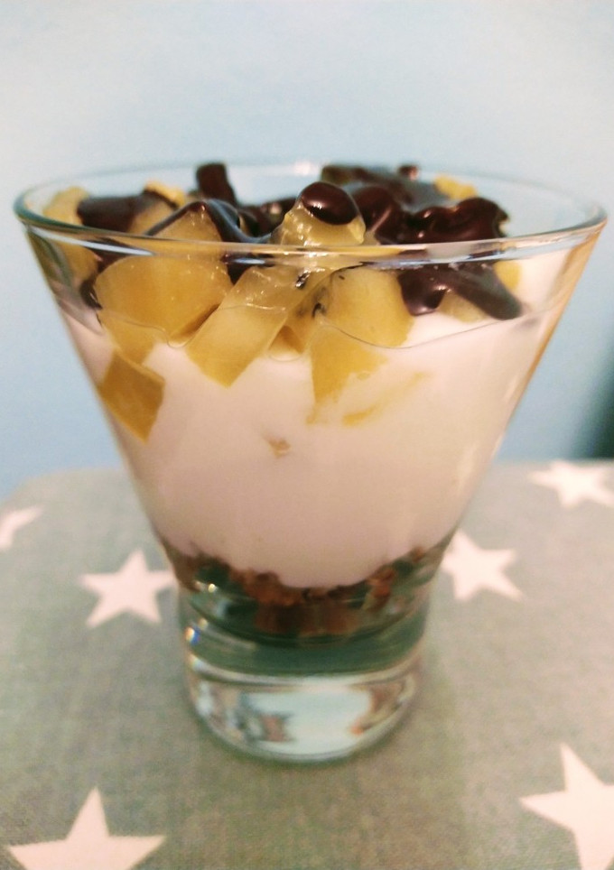 Foto principal de Postre de yogur y kiwi