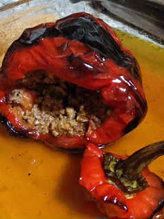 Una foto de Pimientos asados rellenos