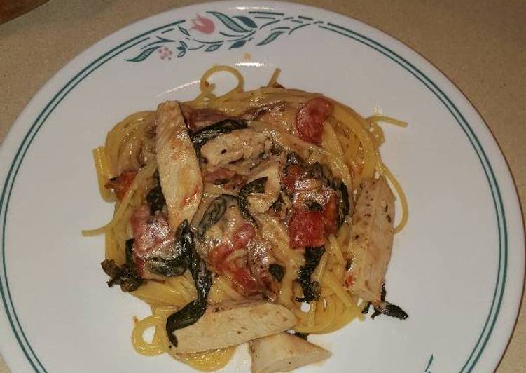 Step-by-Step Guide to Prepare Quick Chicken, spinach &amp; bacon pasta