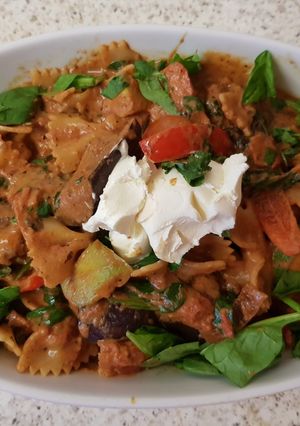 A picture of My Italian Blend, Beef & Veg & Pasta Bows. 😁.