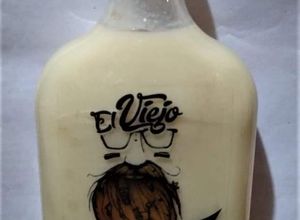 Una foto de Licor de limonchelo