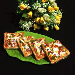 A picture of Vegetable Bread Pizza.