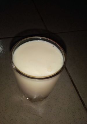 A picture of Sweet lassi.
