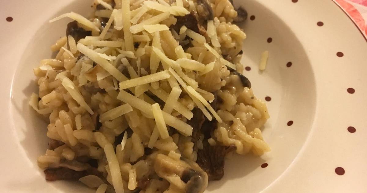 Risotto de hongos Receta de euggy 🍉 Cookpad