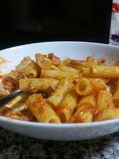 Una foto de Macarrones súper heroes