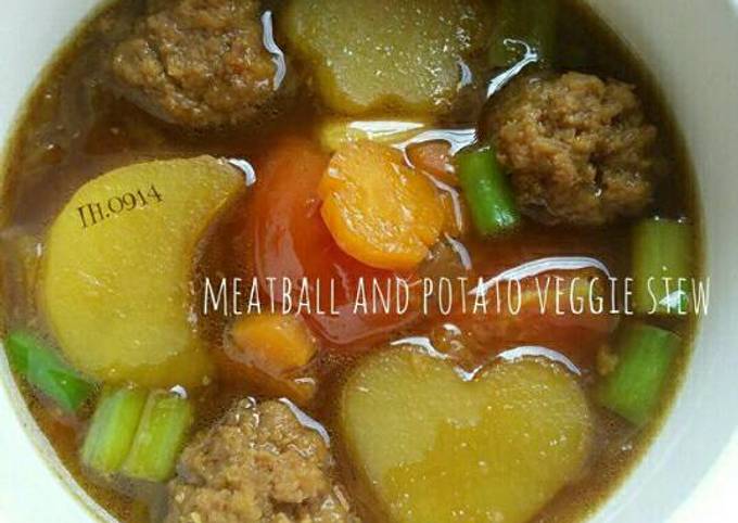 Meatball & Potato Veggie Stew a.k.a Semur Bola Daging Kentang Sayuran (MPASI 1y+)