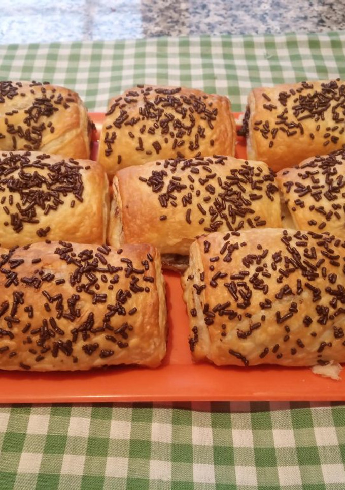 Una foto de Mini Napolitanas rellenas de chocolate