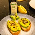 Extra virgin olive oil avocado blacksesame seed toast/ Roti panggang alpukat dengan Extra olive oil