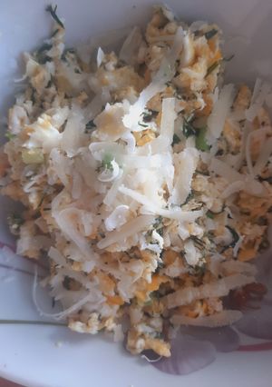 O poză a rețetei Omletă cu verdeață și pecorino.