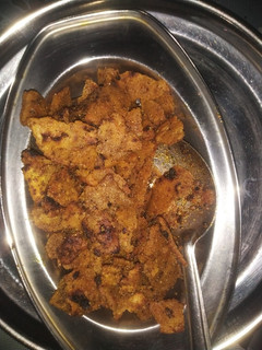 વઘારેલી રોટલી (Vaghareli Rotli Recipe In Gujarati) રેસીપી મુખ્ય ફોટો