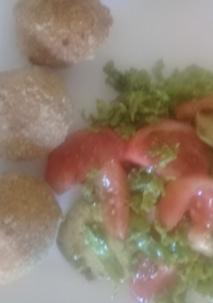 Una foto de Croquetas de pescado, papa y ciboulette