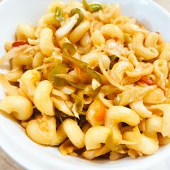 A picture of Macaroni.