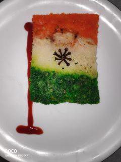 तिरंगा उत्तपम (Tiranga uttapam recipe in Hindi) रेसिपी मुख्य फोटो