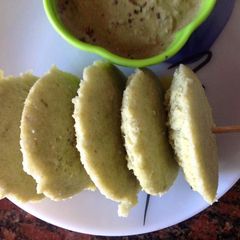 A picture of Palak Corn Idli.