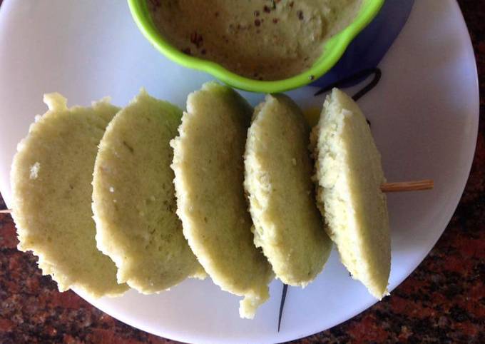 Palak Corn Idli