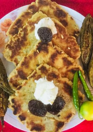 A picture of Milk,Malai,Meetha Paranthas.