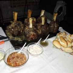 Una foto de Ozobuco al horno